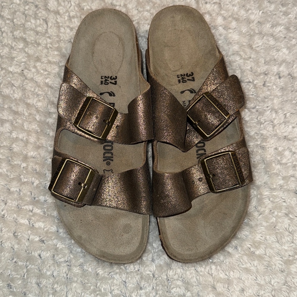 Washed Metallic Stone Gold Arizona Birkenstocks